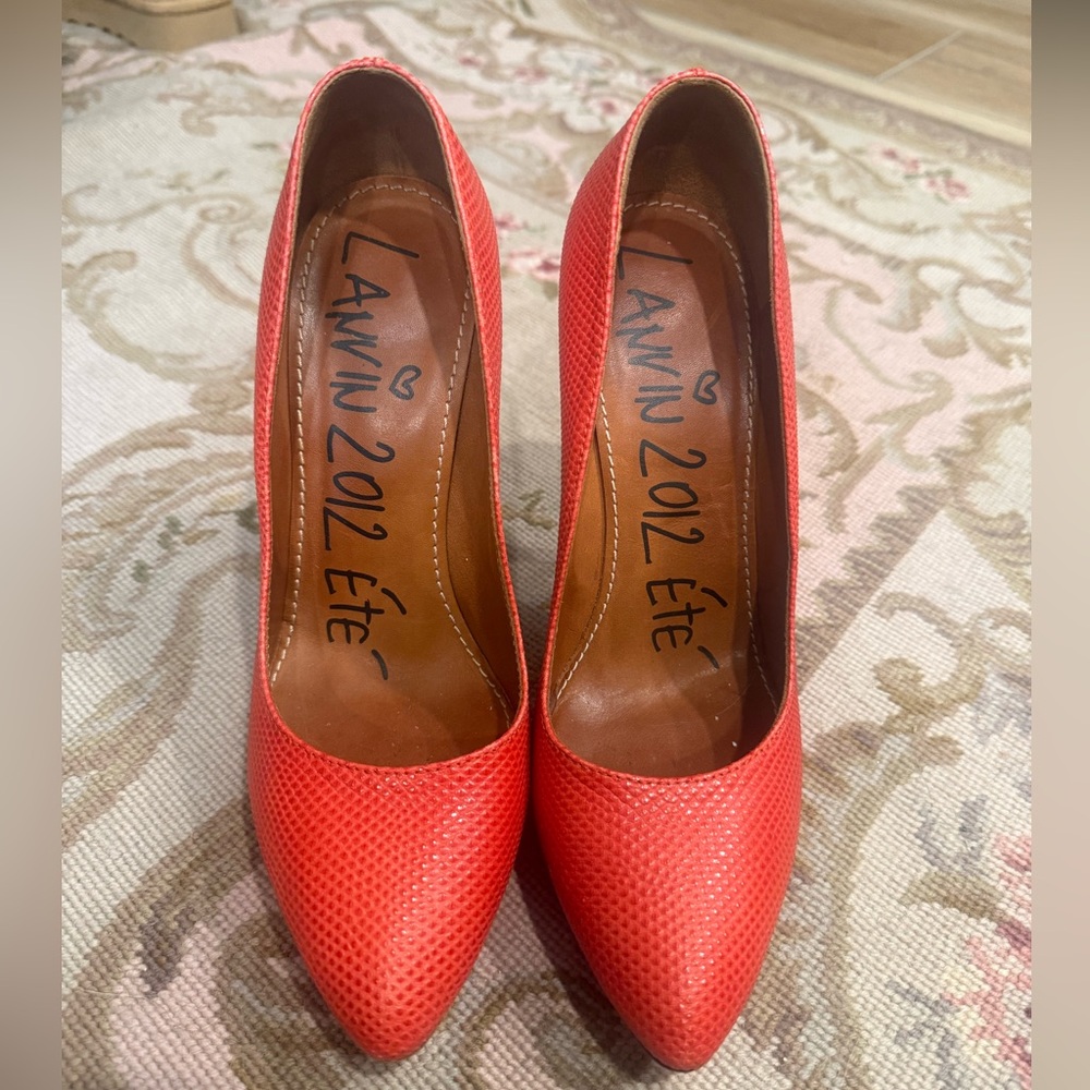 reddish/orange Vero Cuoio heels